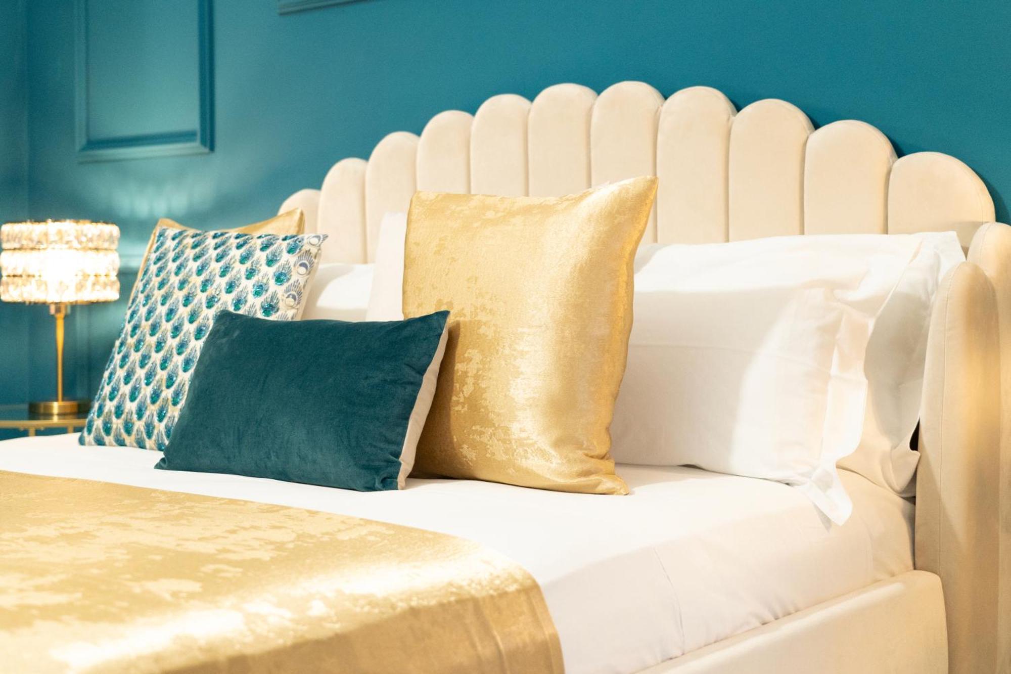 Johnny'S Suites Taormina Beach Bay ภายนอก รูปภาพ