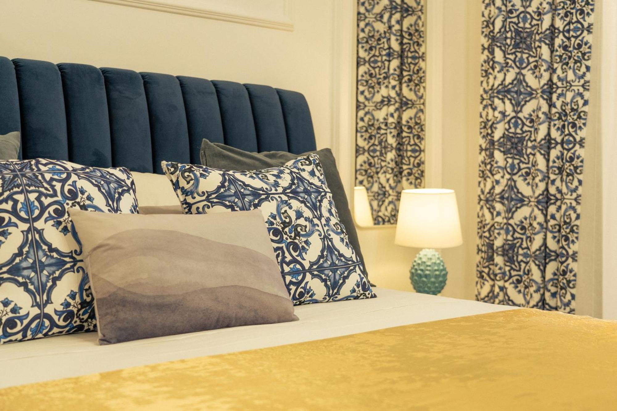 Johnny'S Suites Taormina Beach Bay ภายนอก รูปภาพ