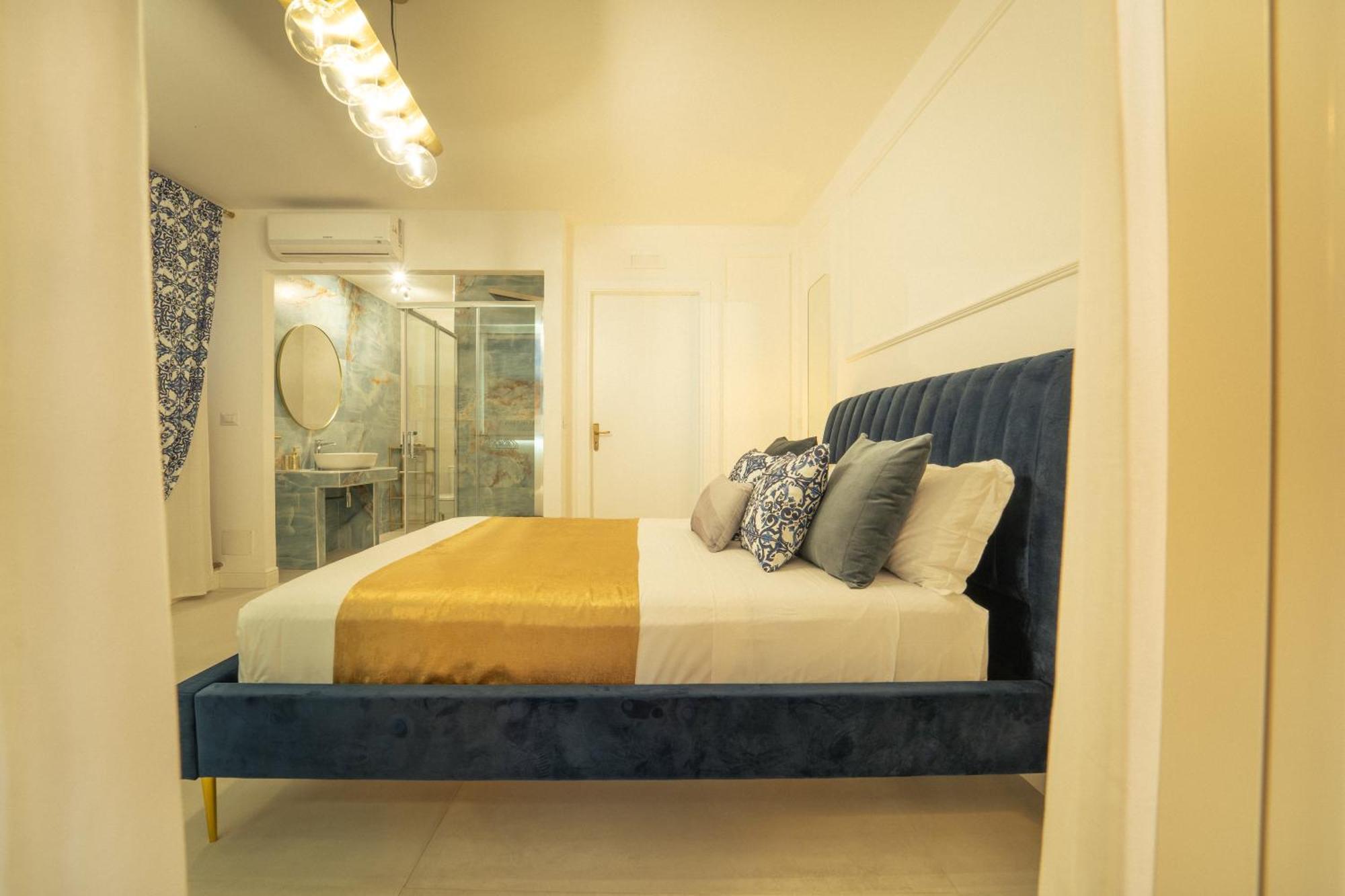 Johnny'S Suites Taormina Beach Bay ภายนอก รูปภาพ