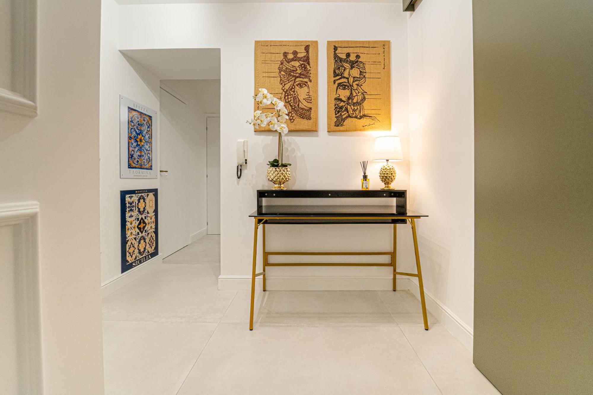 Johnny'S Suites Taormina Beach Bay ภายนอก รูปภาพ