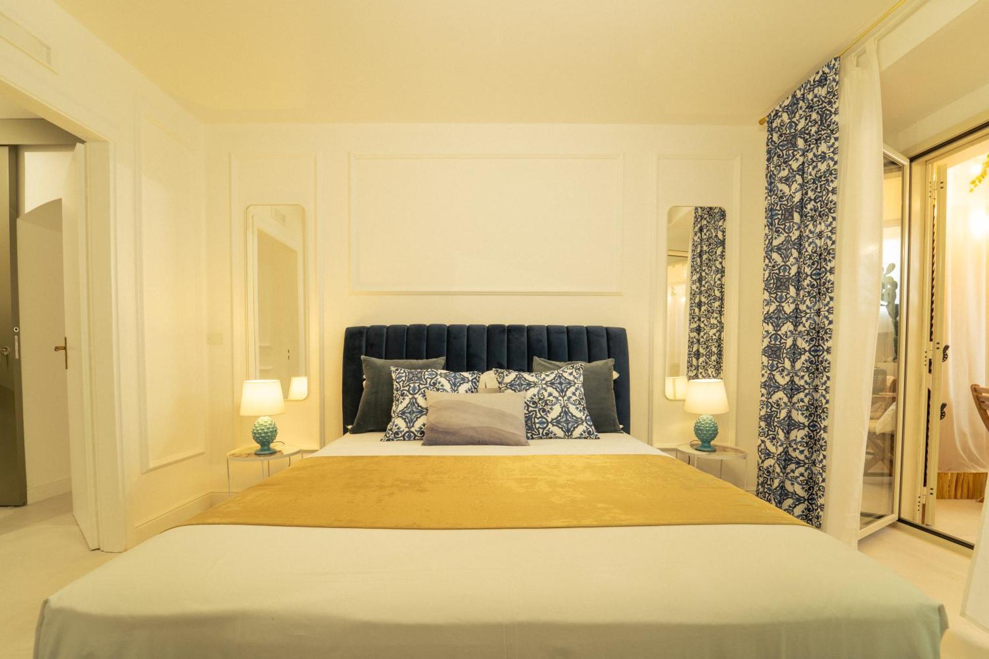 Johnny'S Suites Taormina Beach Bay ภายนอก รูปภาพ