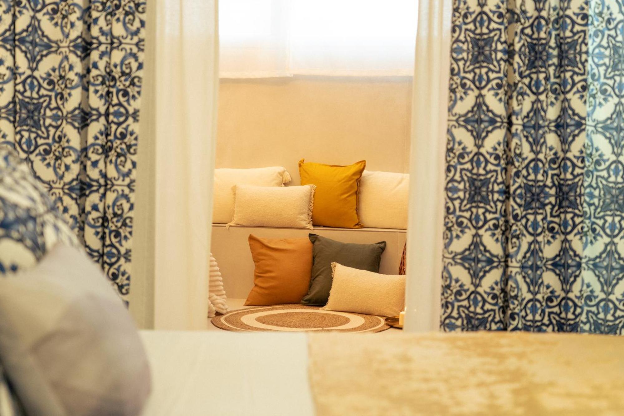 Johnny'S Suites Taormina Beach Bay ภายนอก รูปภาพ